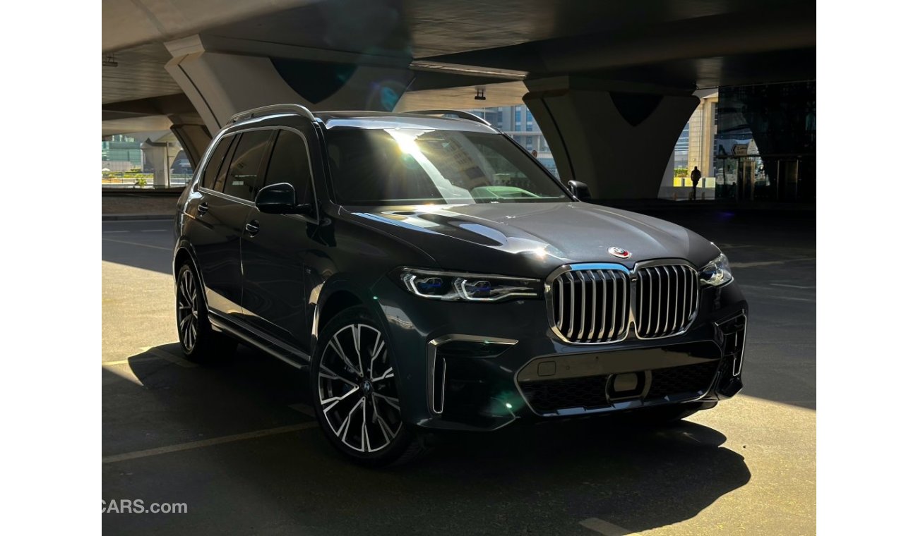 BMW X7 M50i | GCC | FULL WARRANTY AND SERVICE 2024/11 | HIGHEST OPTIONS | INDIVIDUAL ORDER |