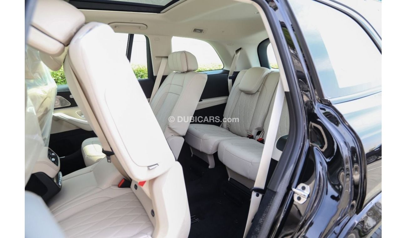 Mercedes-Benz GLS 63 AMG Night Package GCC 5 Years Warranty.Local Registration + 5%