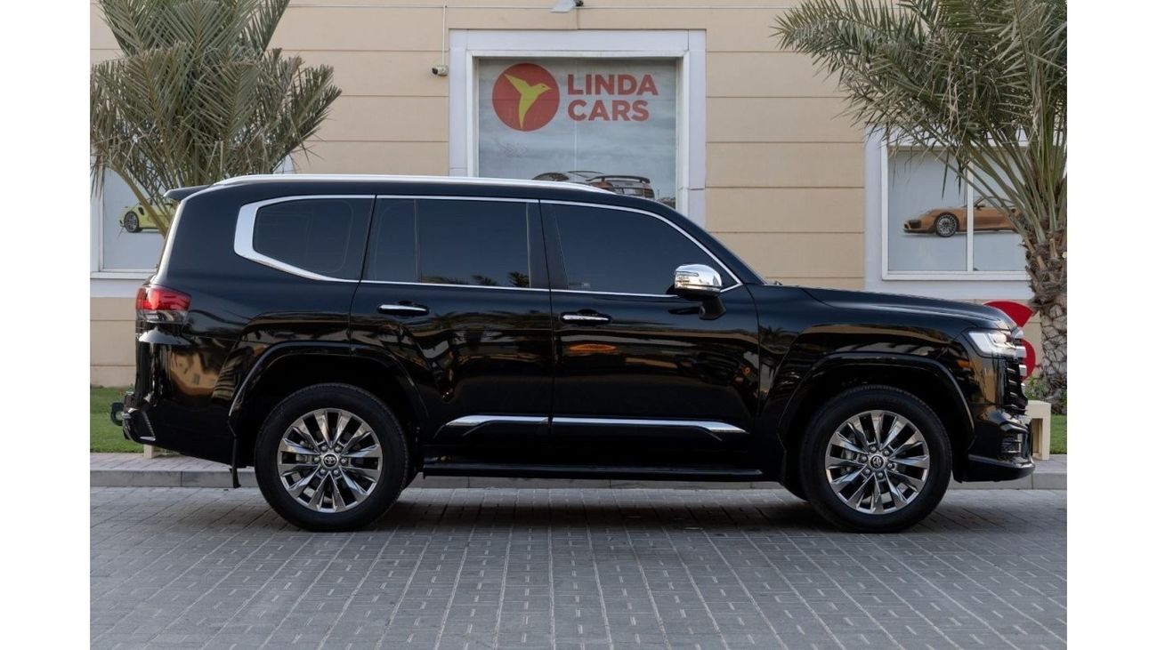 Toyota Land Cruiser Toyota Land Cruiser VXR 2024 GCC under Agency Warranty and Service Contract with Flexible Down-Payme
