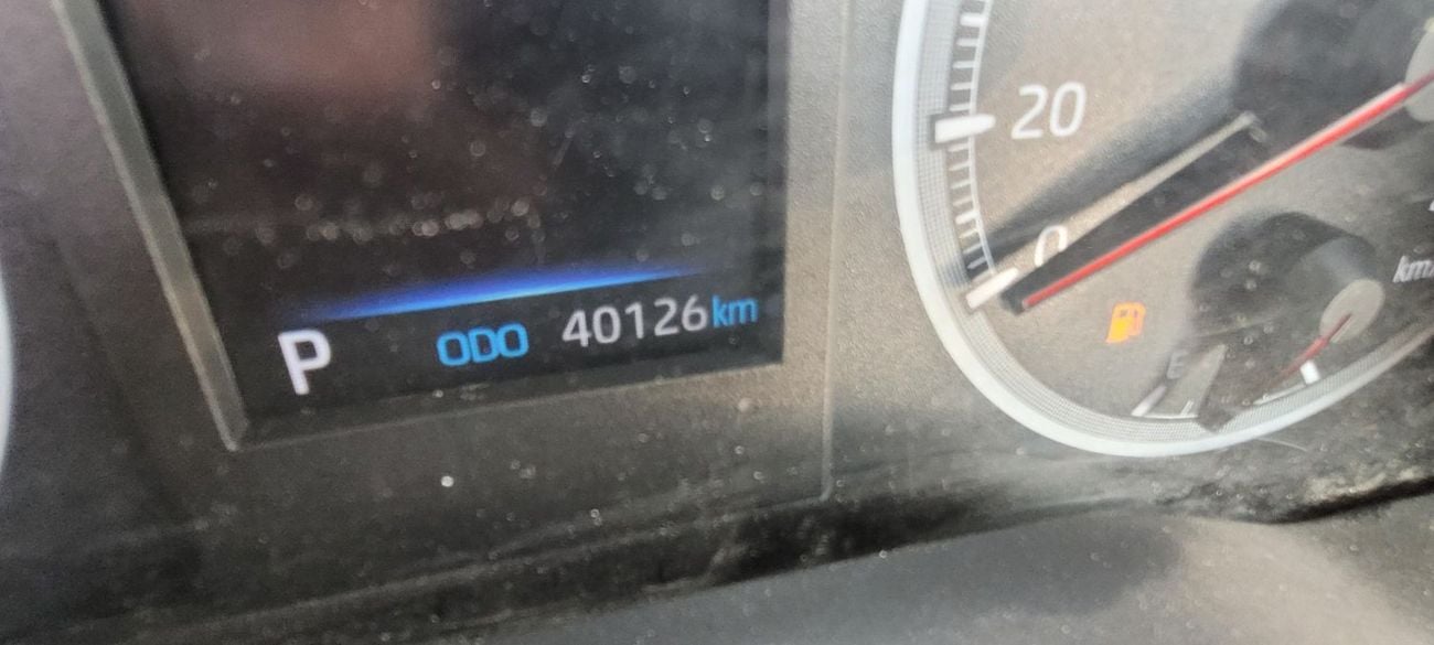 Toyota Hiace GL Highroof 2.8L RHD Automatic Gear 2WD 1GD-FTV Diesel Engine 13 Seats 5 Foors