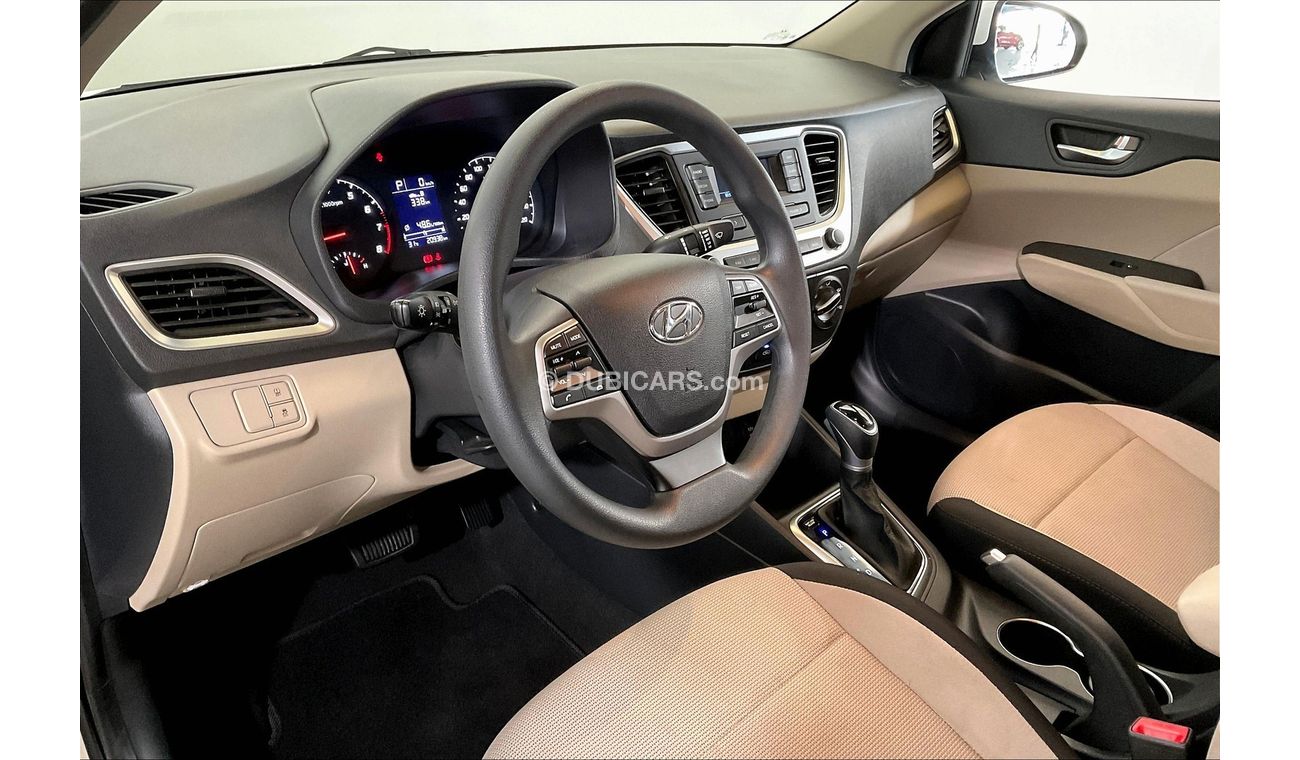 Hyundai Accent Smart Plus