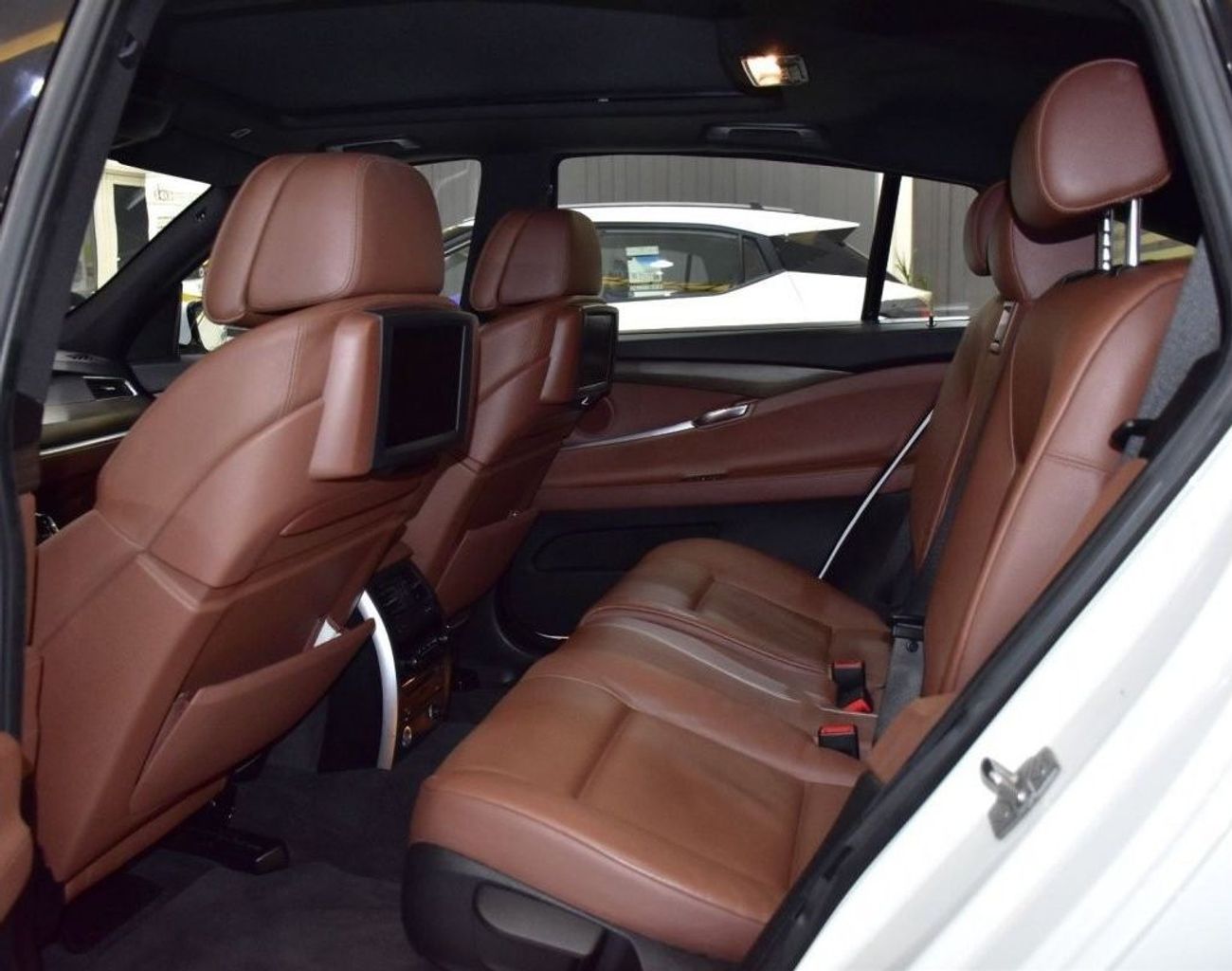 بي أم دبليو 535 جران توريزمو EXCELLENT DEAL for our BMW 535i GranTurismo ( 2012 Model ) in White Color GCC Specs