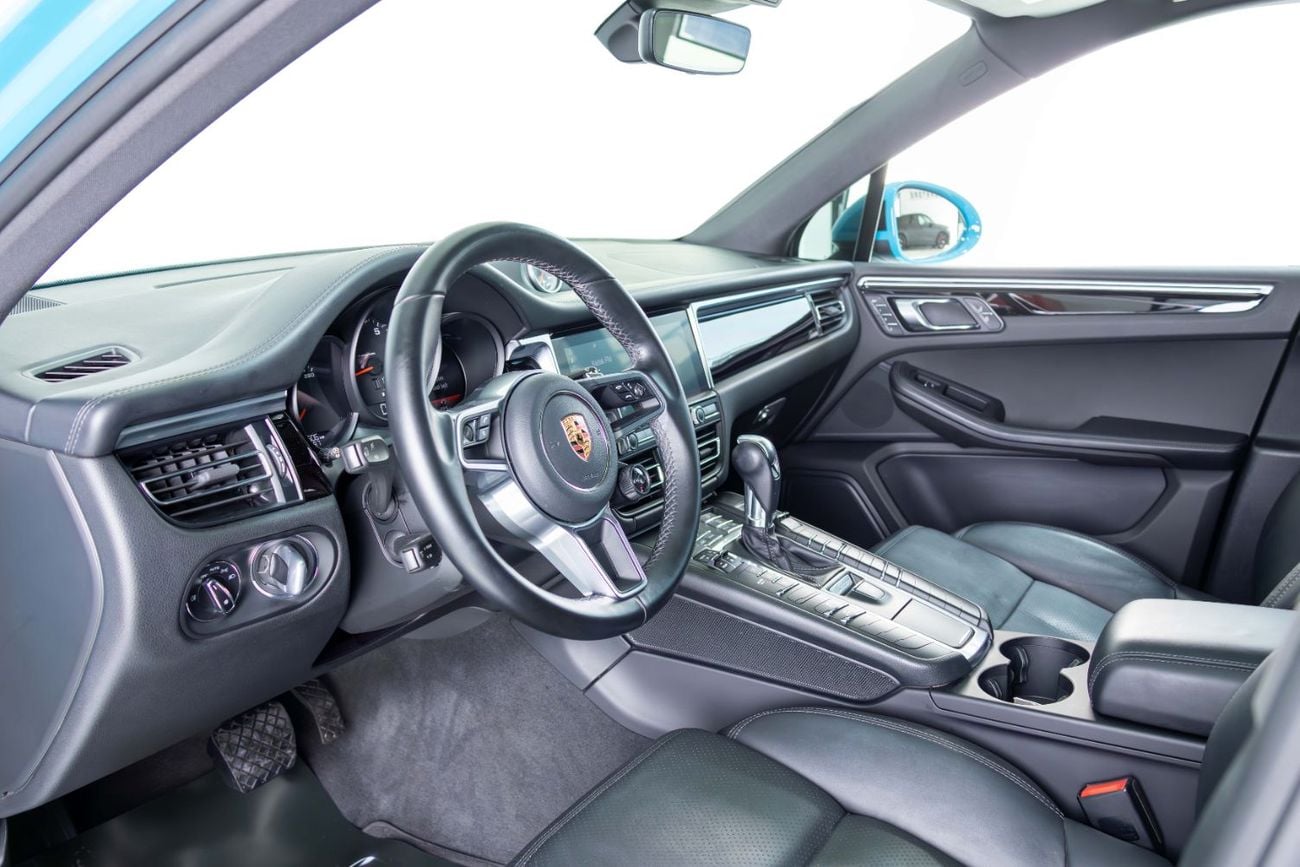 Porsche Macan STD Miami Blue-21 Inch Rims-Porsche Service History Available-Warranty till 12/26
