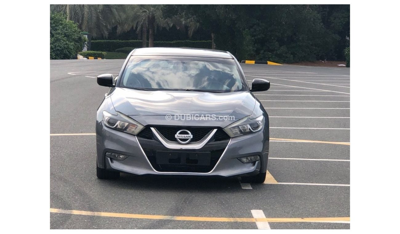 Nissan Maxima SV MODEL 2016 GCC CAR PERFECT CONDITION INSIDE AND OUTSIDE LOW MILEAGE