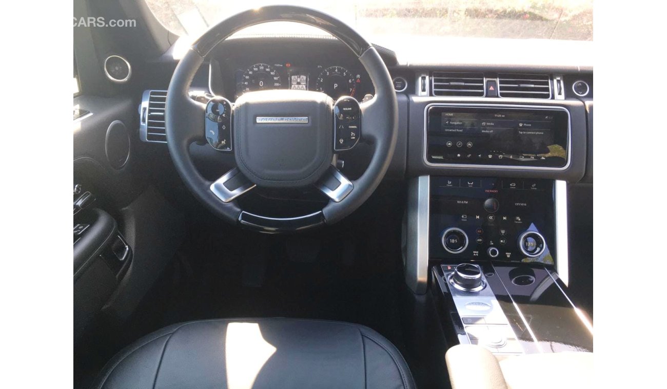 Land Rover Range Rover HSE 3.0L 2018 Model with GCC Specs