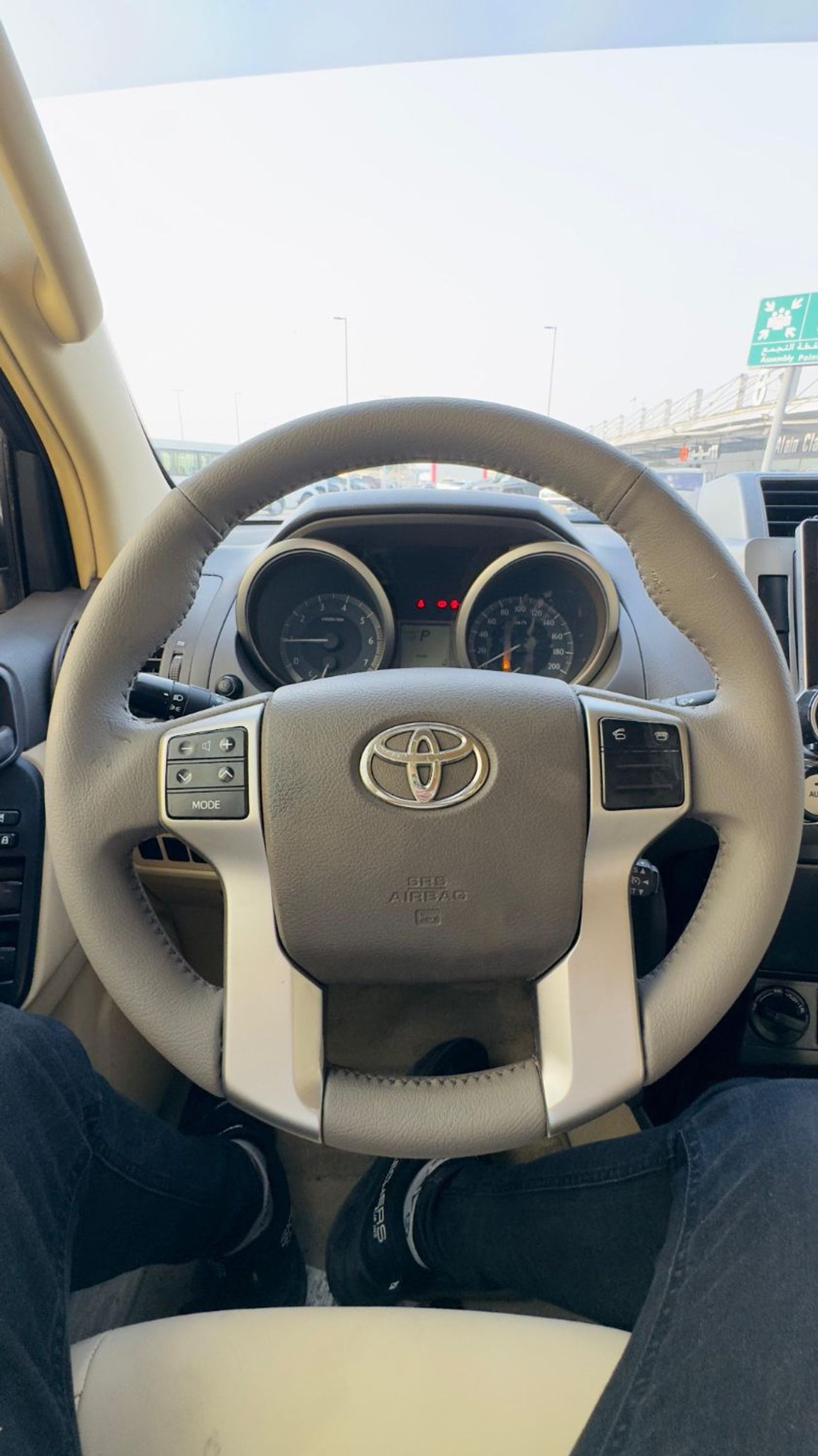 تويوتا برادو GOOD CONDITION | PETROL | 2.7L | LEFT-HAND-DRIVE | AUTOMATIC TRANSMISSION | 360 VIEW CAMERA