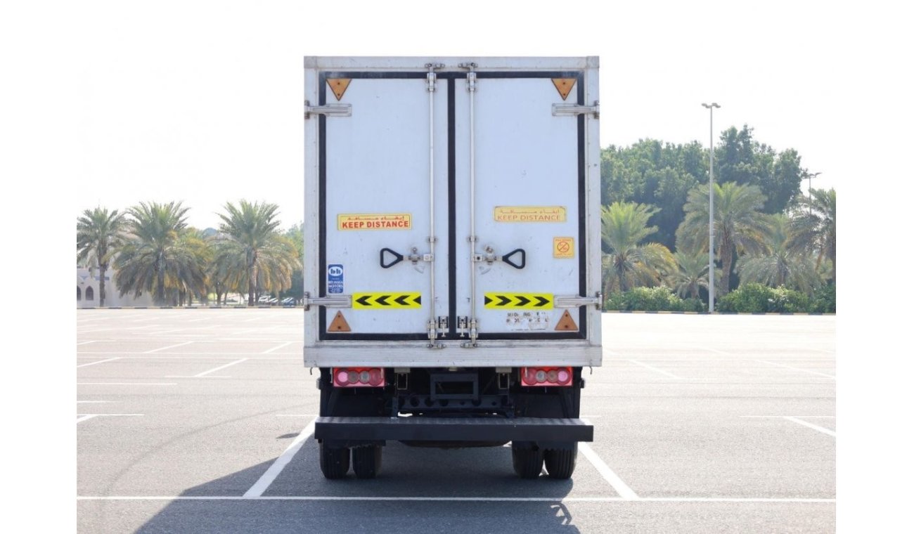 جاي ام سي NHR | Truck with Zanotti Chiller Box | 3Ton | Excellent Condition | GCC