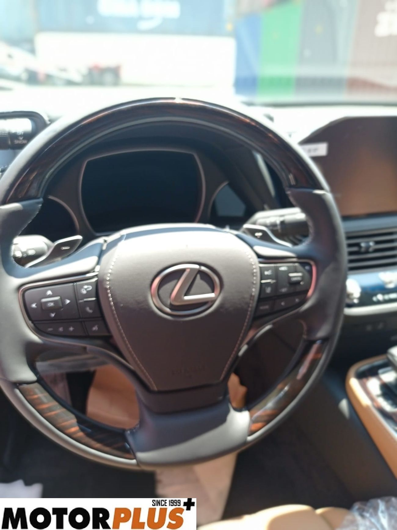 Lexus LS500 HYBRID EXCLUSIVE AWD with "Ottoman Seat”