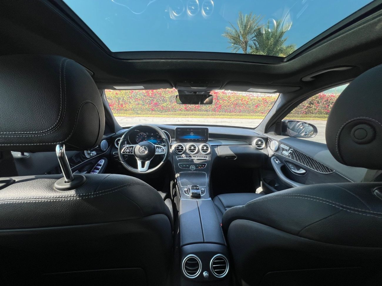 Mercedes-Benz C 300 Premium + 2.0L