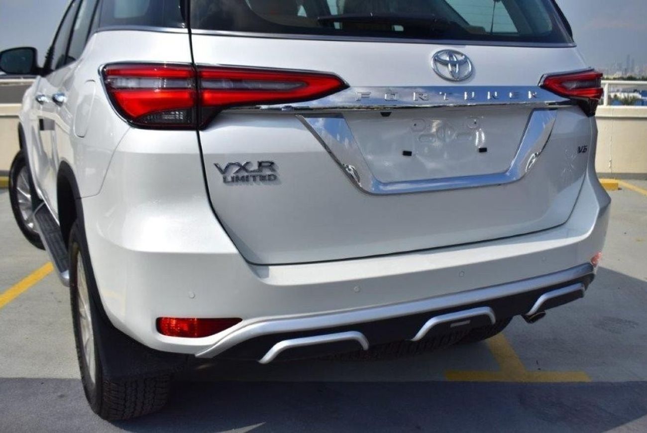 Toyota Fortuner 2024 TOYOTA FORTUNER VXR LIMITED V6 4.0L PETROL AUTOMATIC