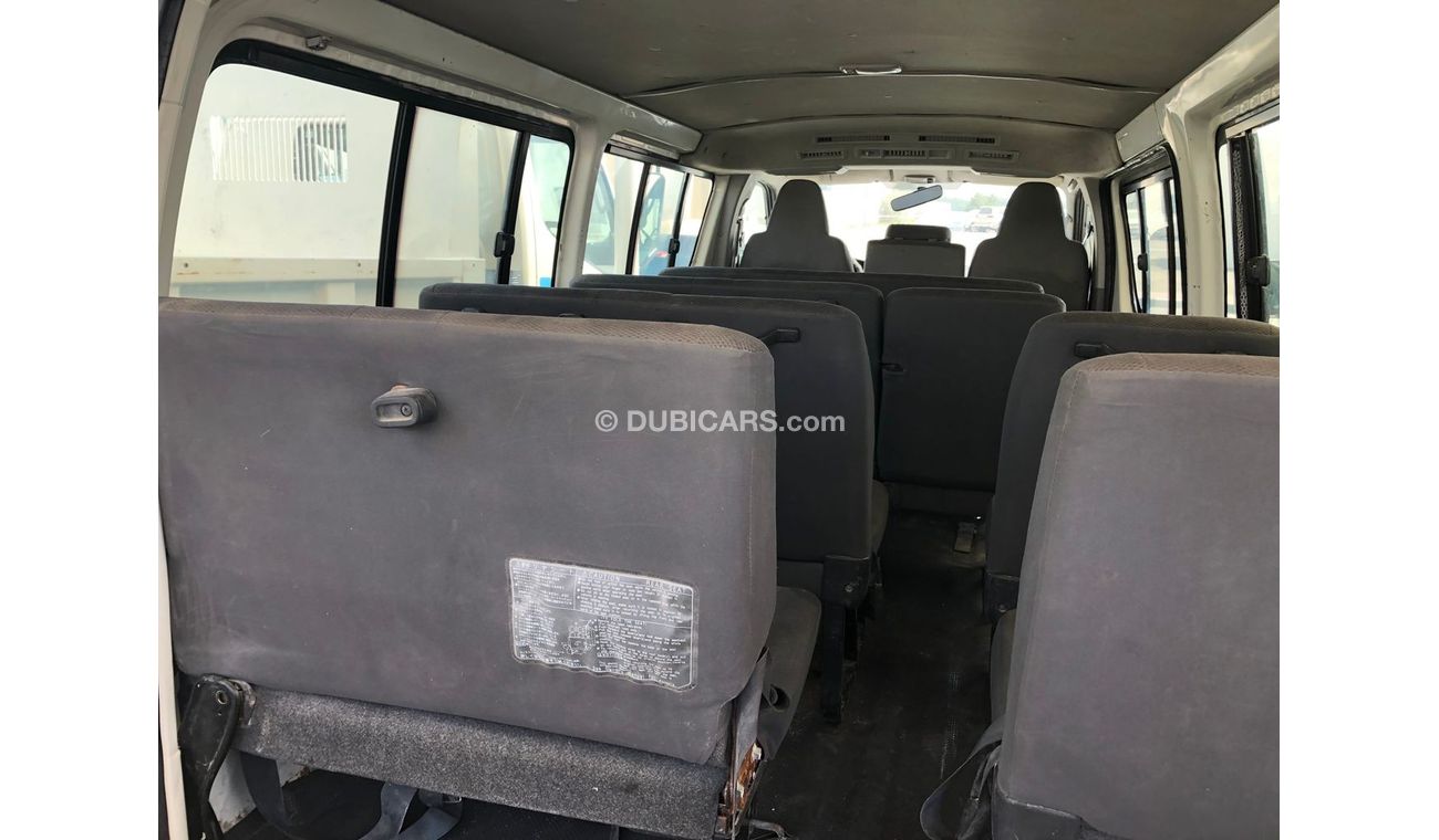 تويوتا هاياس Toyota Hiace Bus 15 str,model:2010.Free of accident