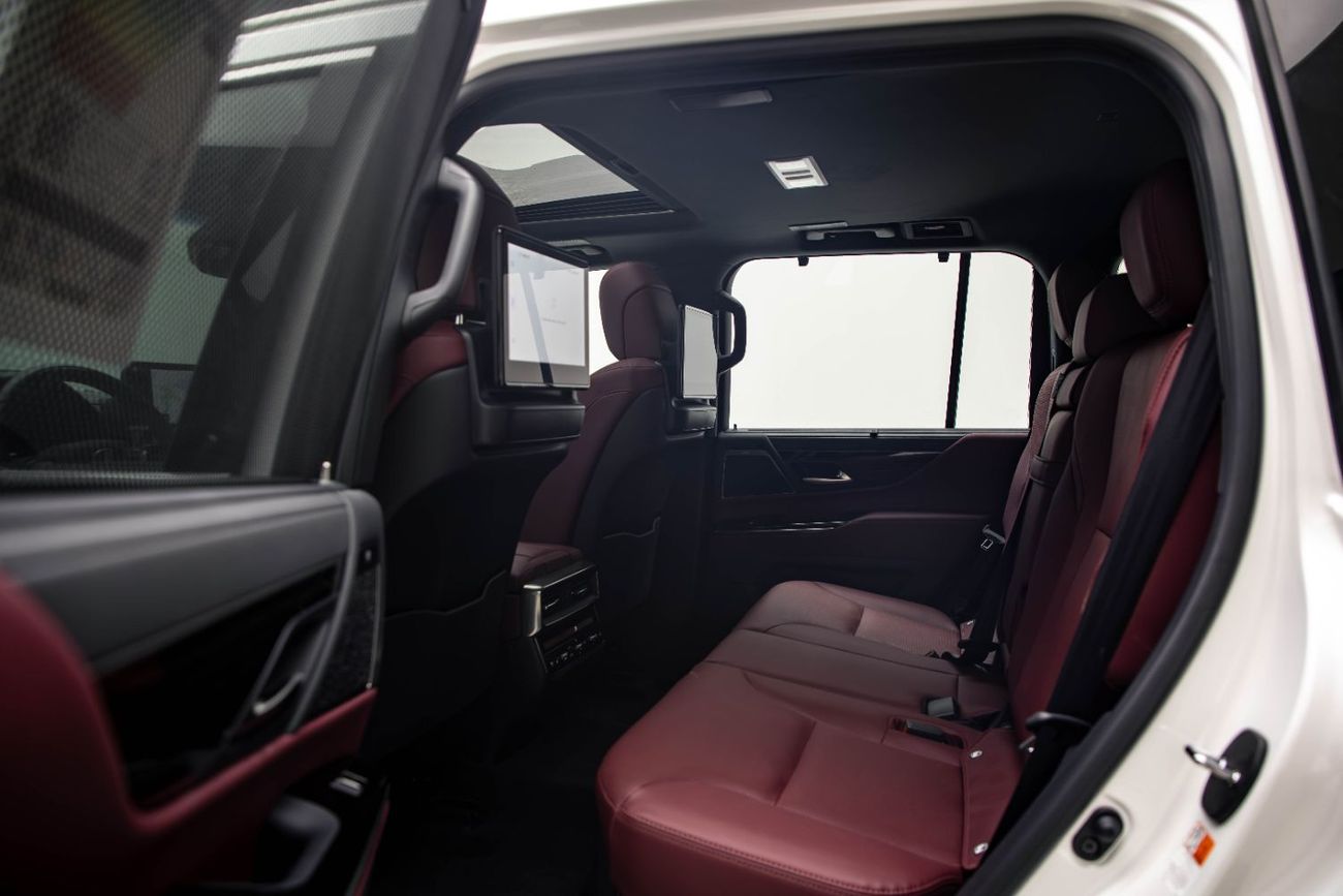 لكزس LX 500 D 3.3L Diesel - Sonic Quartz Inside Crimson | Export Only