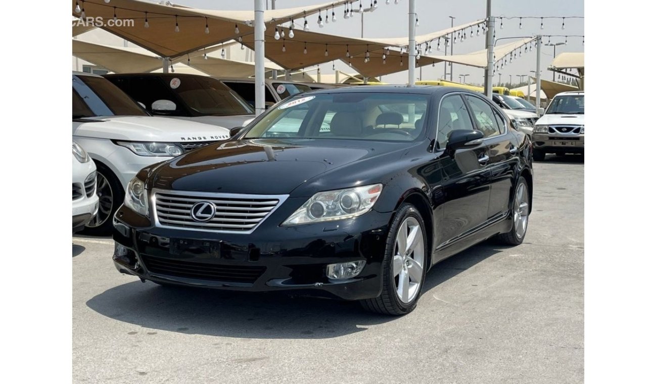 لكزس LS 460 L L موديل 2012 وارد امريكا 8 سلندر ماشية 263000 km