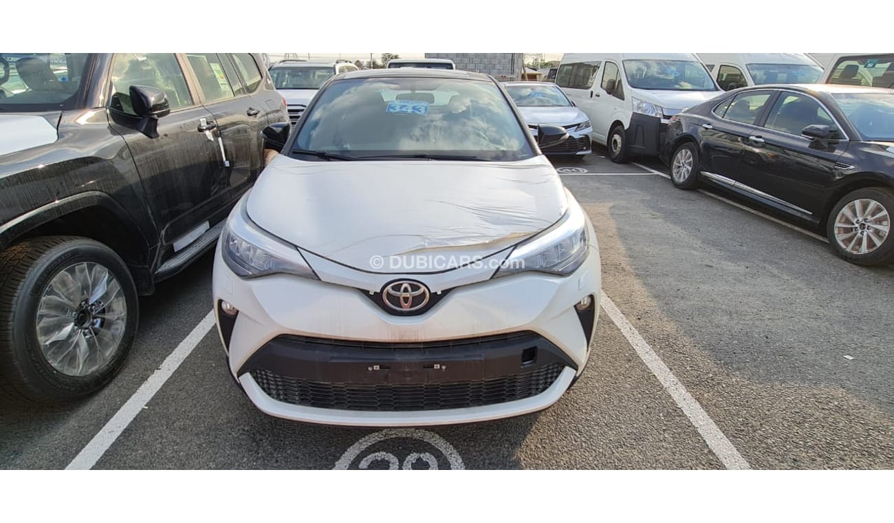 Toyota CHR 2.0L Pet - A/T - FABRIC - 22YM - 4AB+CRUISE - WHT_BLK (UAE OFFER)