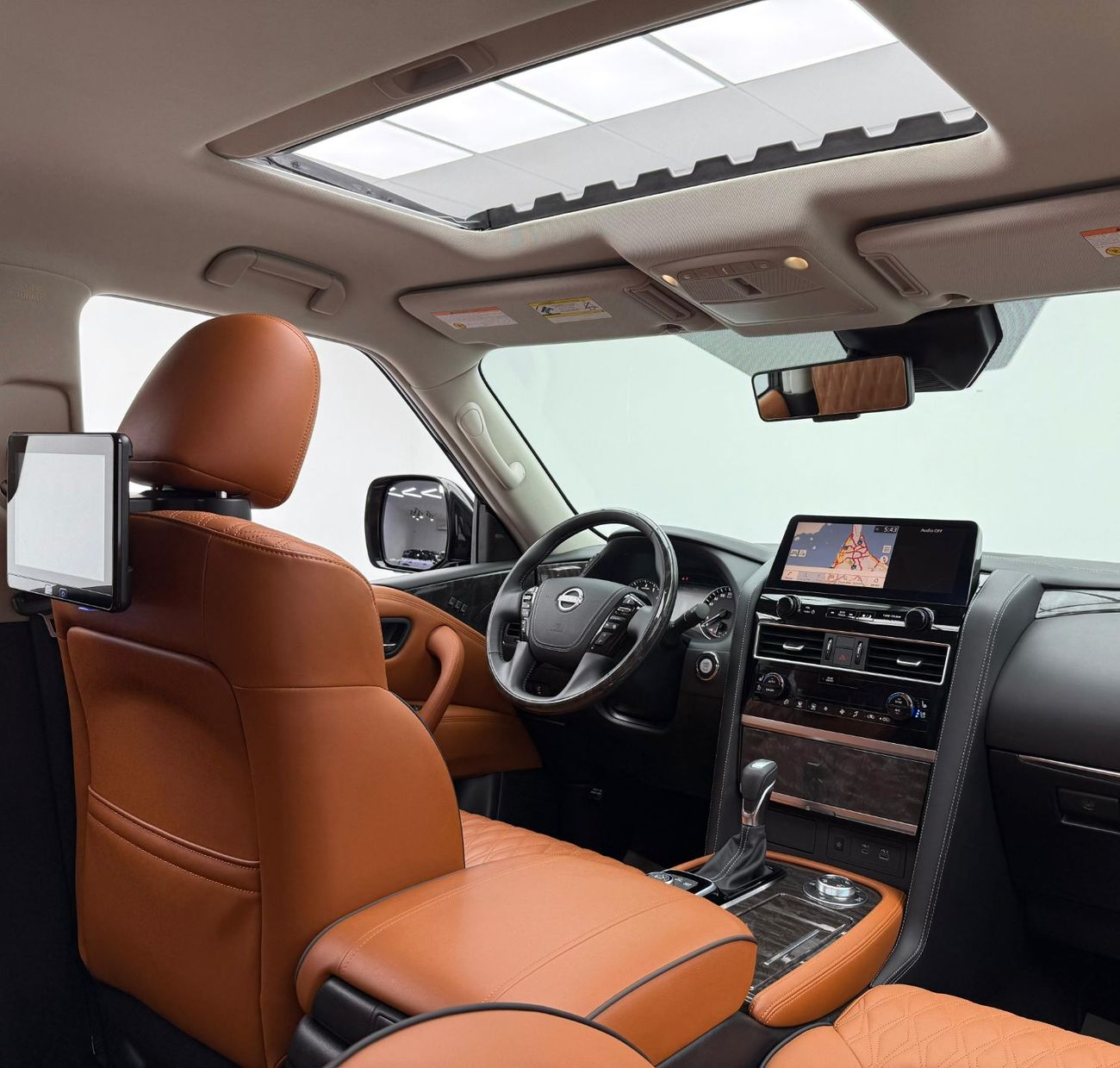 نيسان باترول SE Titanium 4.0L 2024 Nissan Patrol SE Platinum, 2029 Nissan Warranty, 2028 Nissan Service Pack, 8 S