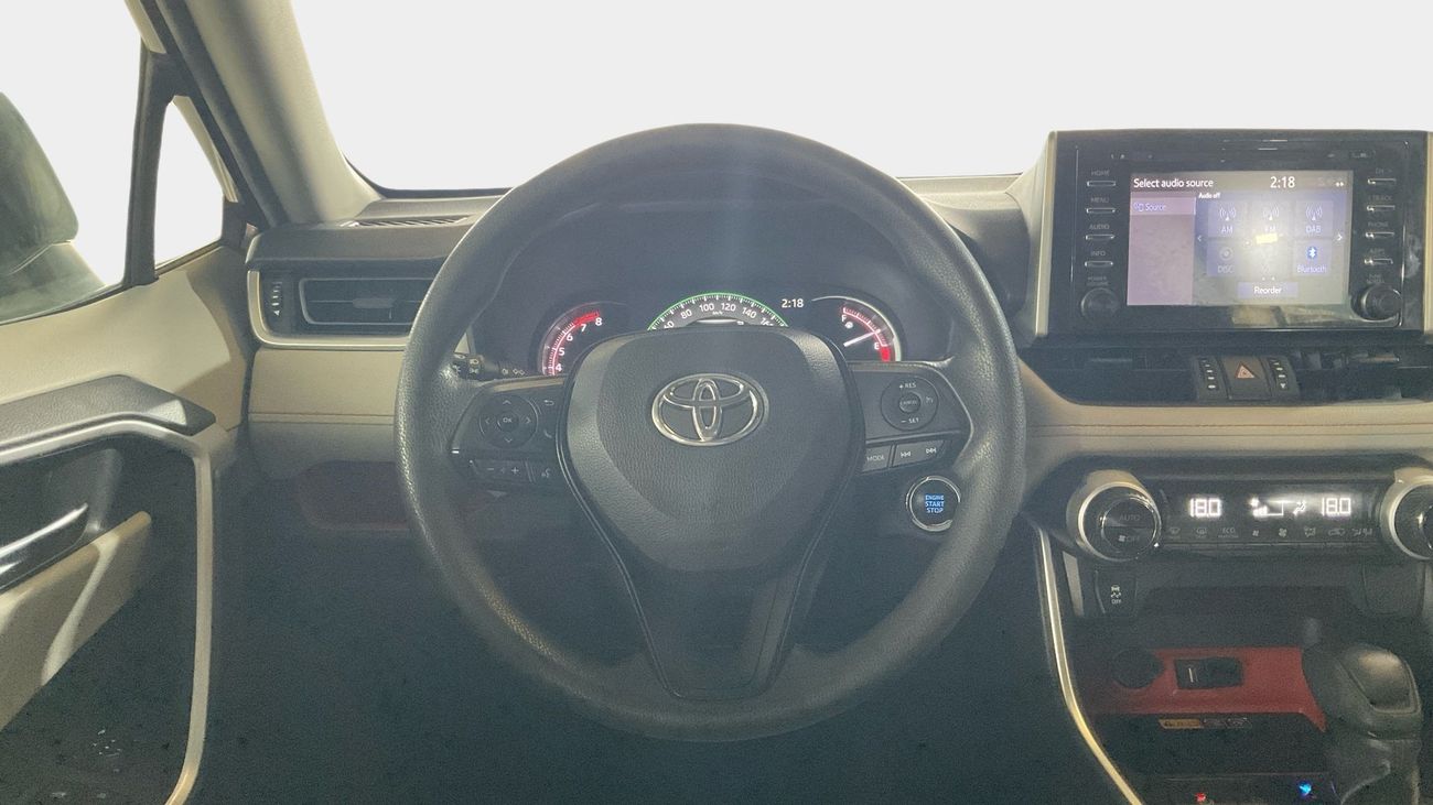 تويوتا راف ٤ 2.5 ADVENTURE 4WD AUTO | شامل الضمان | 0 ﺪﻔﻋﺓ ﺃﻮﻟﻯ