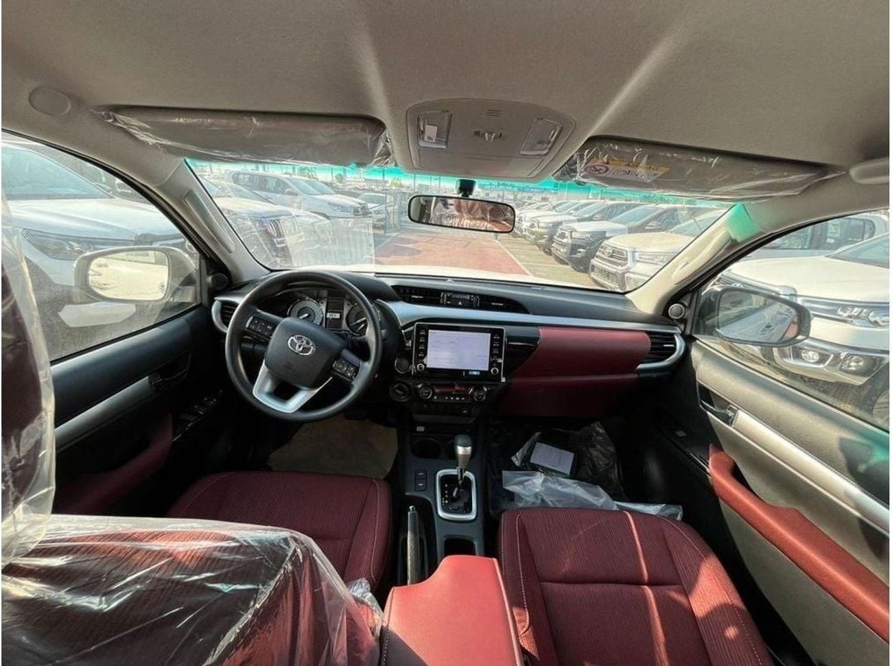 Toyota Hilux TOYOTA HILUX 2.7 AT FULL OPTION WITHOUT PUSH START WHITE 2025