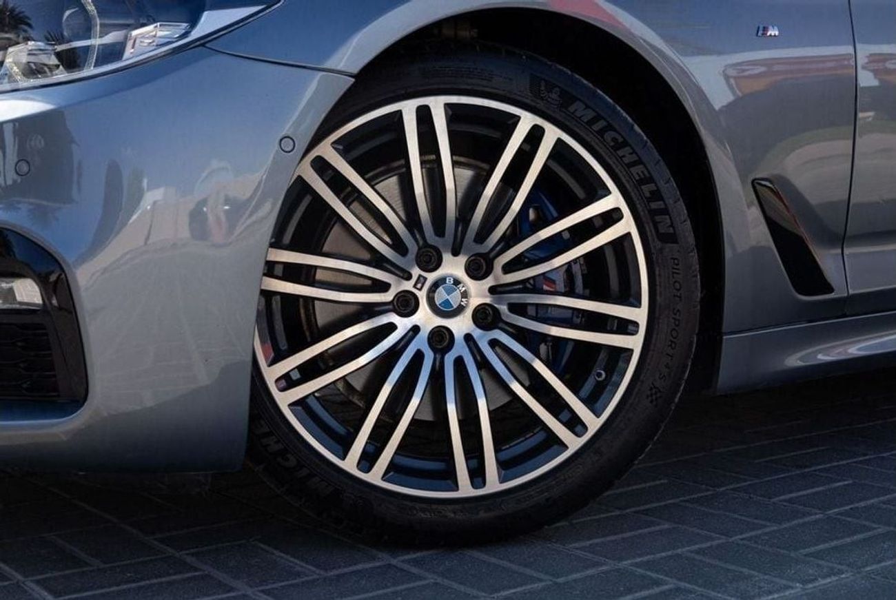 BMW 530i M Sport 2.0L BMW 530i M-Sport 2017 GCC under Warranty with Flexible Down-Payment.