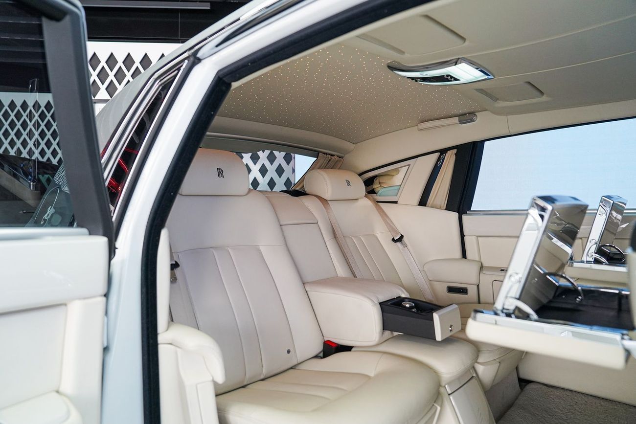 رولز رويس فانتوم EWB 6.8L