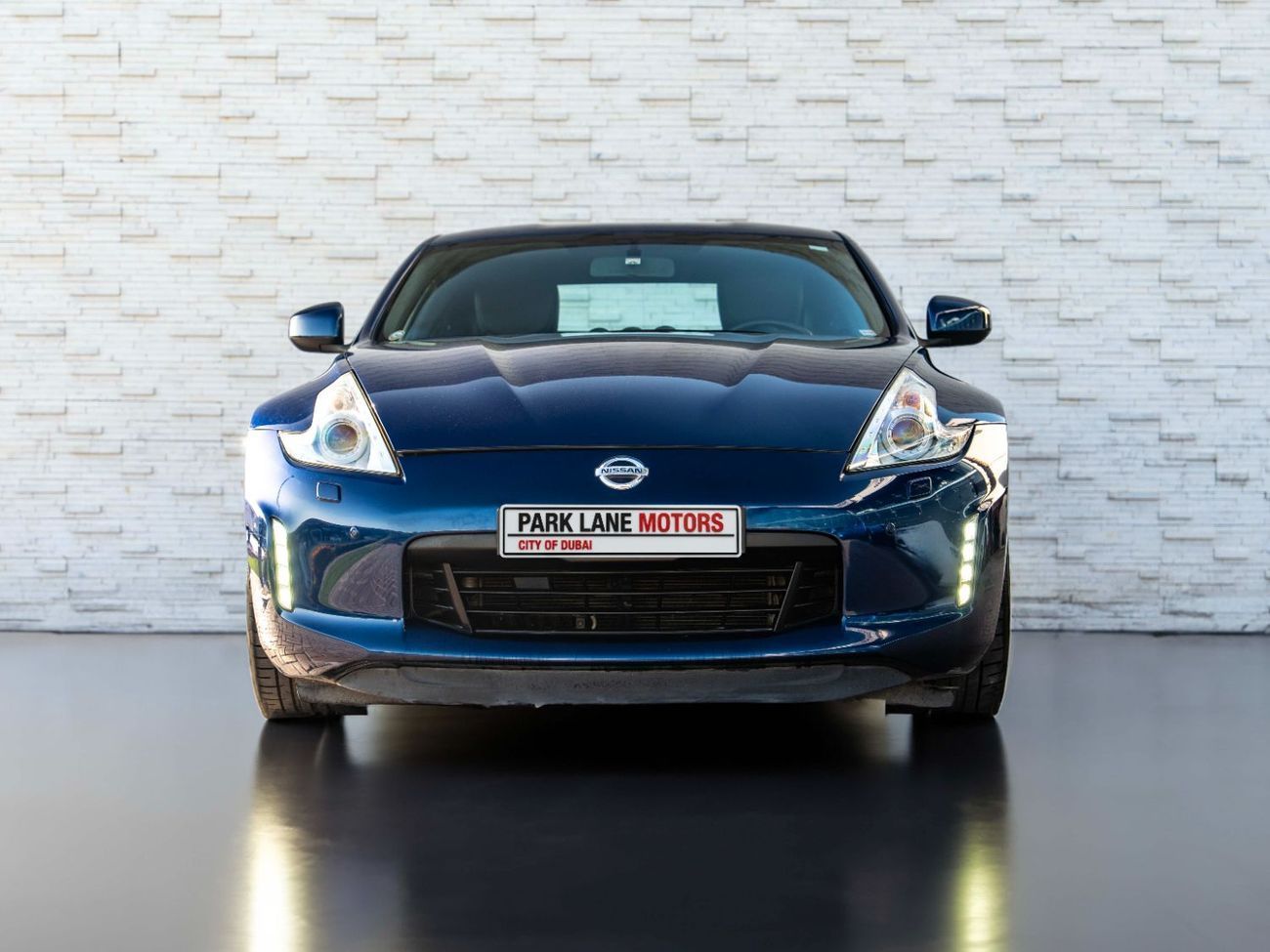 Nissan 370Z Std 3.7L (324 HP) Coupe