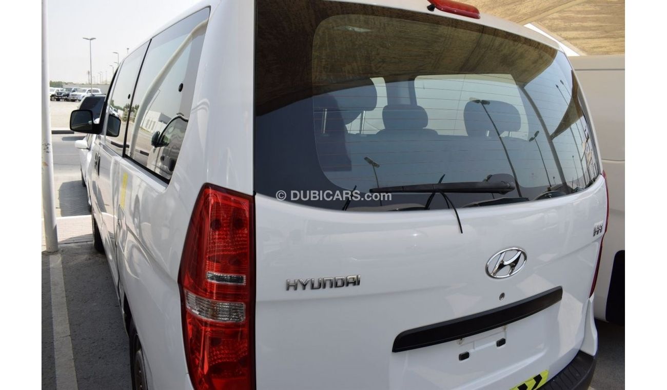 Hyundai H-1 Hyundai H1 12 seater van, model:2016. Excellent condition