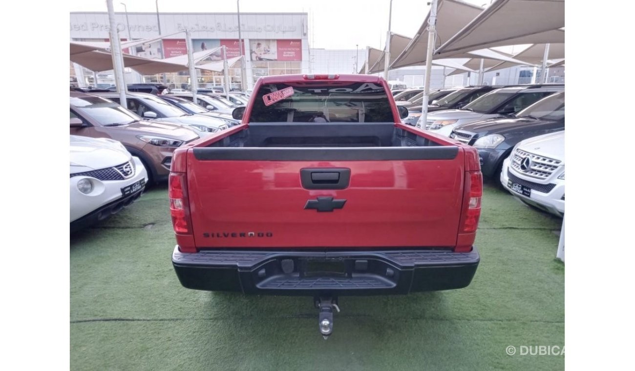 Chevrolet Silverado A single-door pickup, 2009 GCC model, red, without accidents, alloy wheels, cruise control, in excel