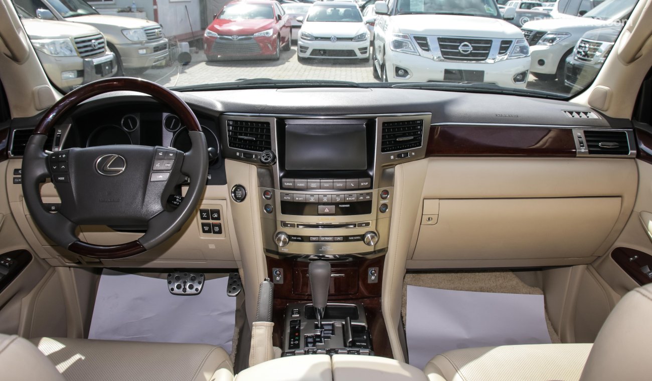 Lexus LX570 S