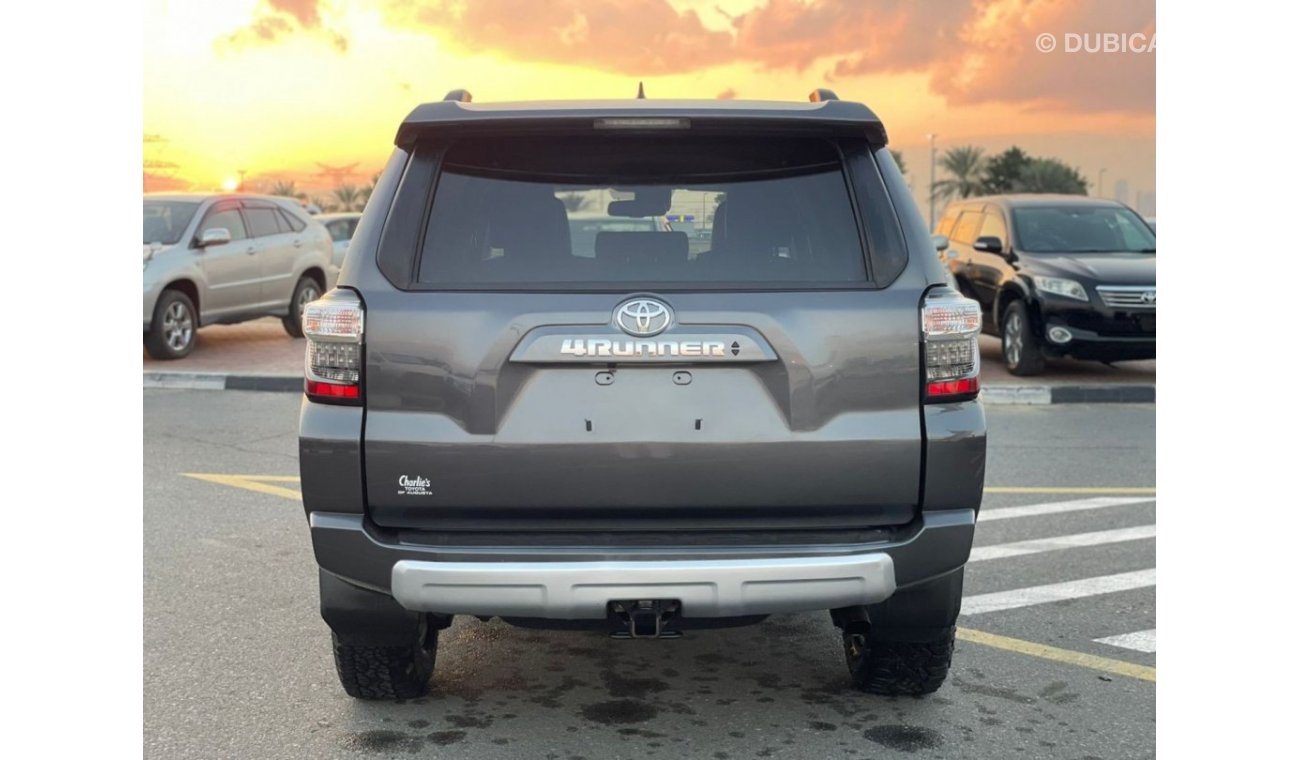 تويوتا 4Runner 2020 Toyota 4Runner SR5 Premium 4x4 All wheel drive / UAE REG 5% EXTRA