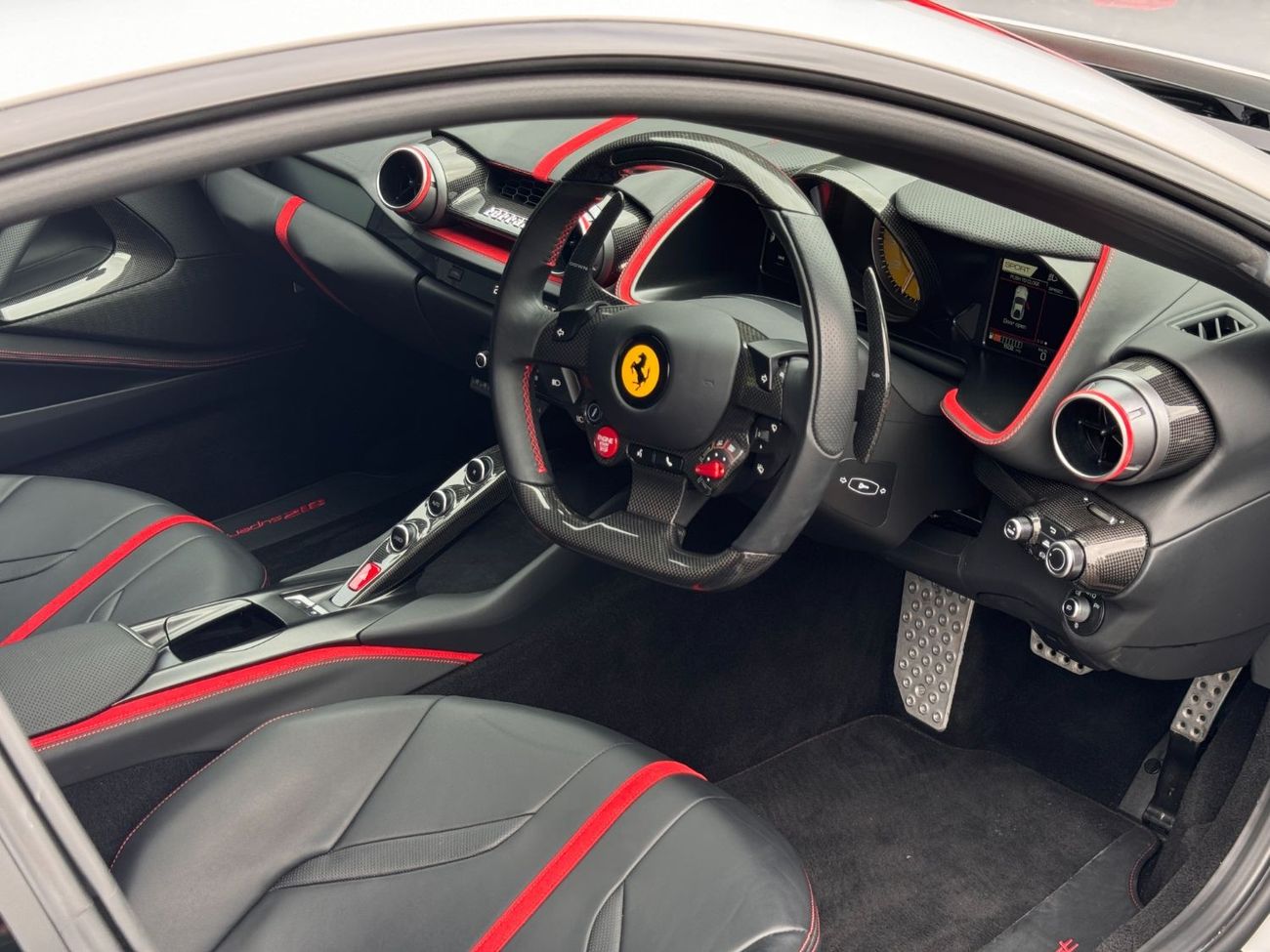 Ferrari 812 Superfast Std