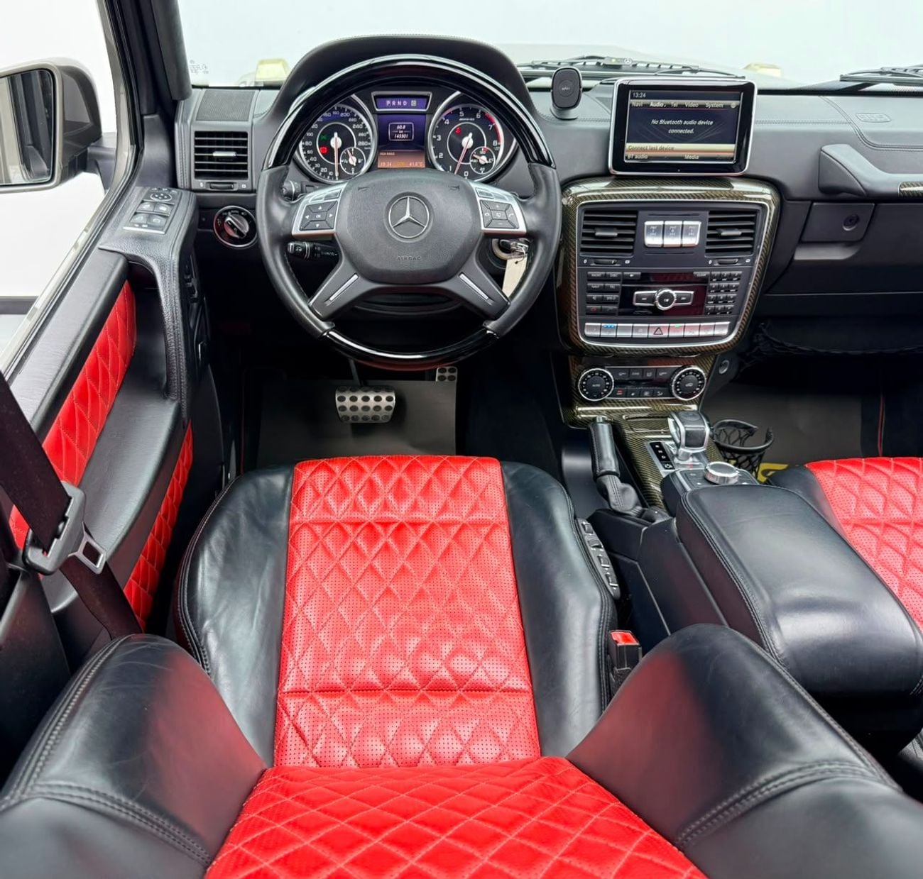 Mercedes Benz G63 AMG STD 2015 Mercedes G63 AMG, Full Service History, Carbon Fiber Interior, Excellent Condition, GCC