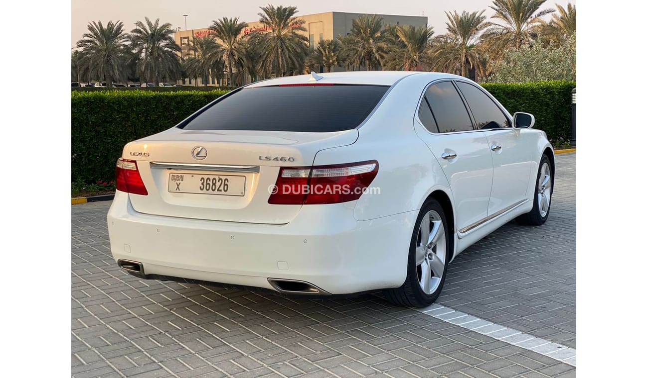 لكزس LS 460 لكزس LS460 بحاله ممتازه موديل 2008