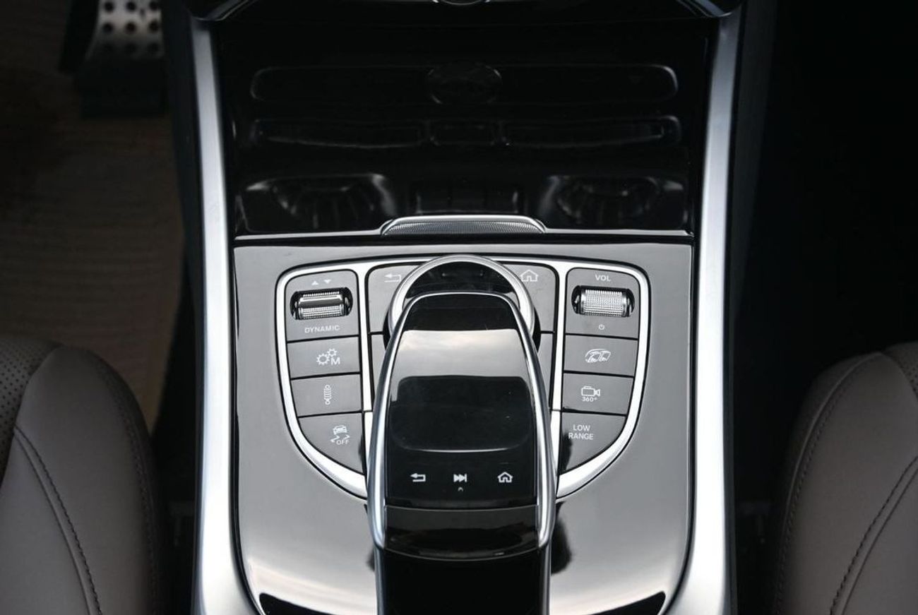 Mercedes-Benz G 63 AMG Mercedes AMG G63 4.0-litre Twin-Turbocharged V8 Petrol, Model 2024 Color White