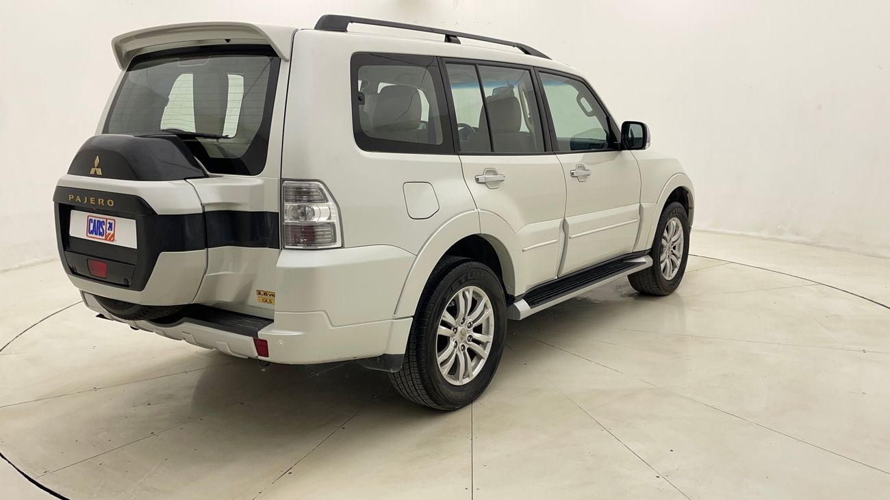 ميتسوبيشي باجيرو GLS HIGHLINE 3.8 | بدون دفعة مقدمة | اختبار القيادة في المنزل