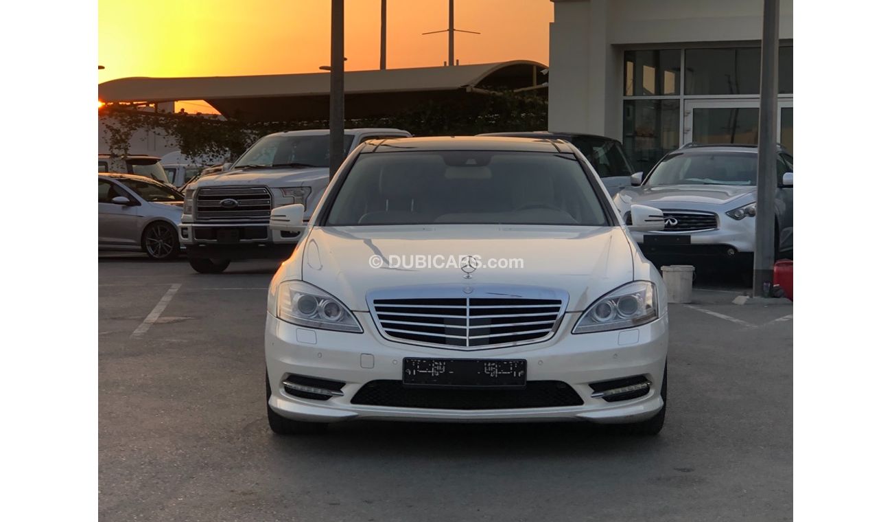 مرسيدس بنز S 350 موديل 2011 خليجي كت 63 فل مواصفات كراسي جلد ومثبت سرعه وتحكم كهربي كامل ونظام صوت ممتاز وبانوراما