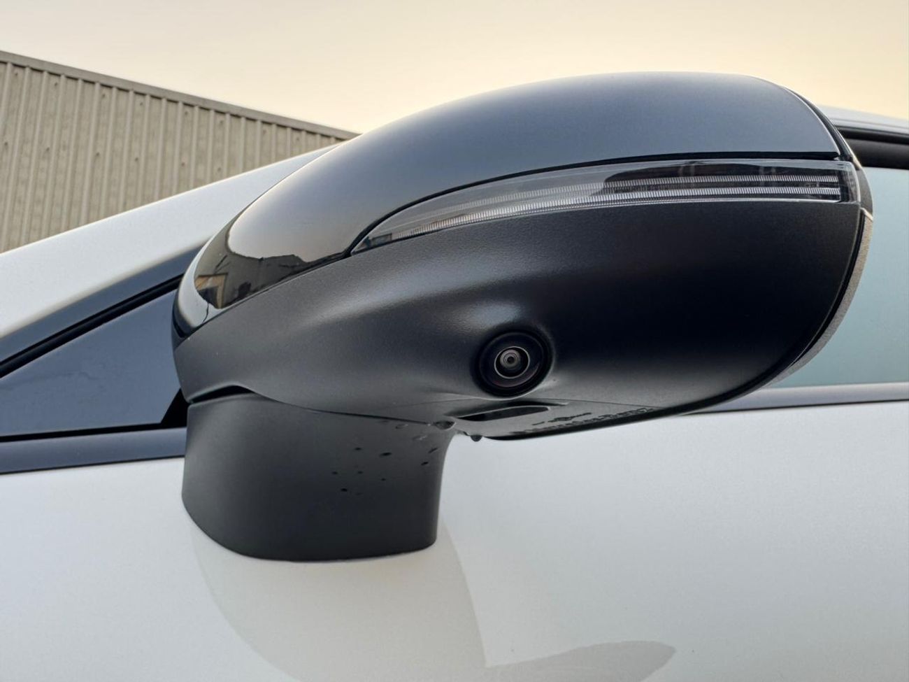 مرسيدس بنز CLA 250 Premium + 2.0L