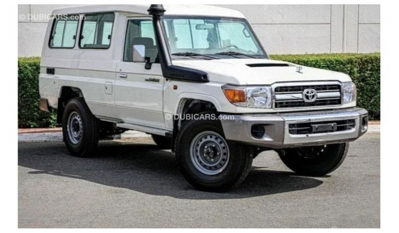 تويوتا لاند كروزر 70 4.5 L3 doors