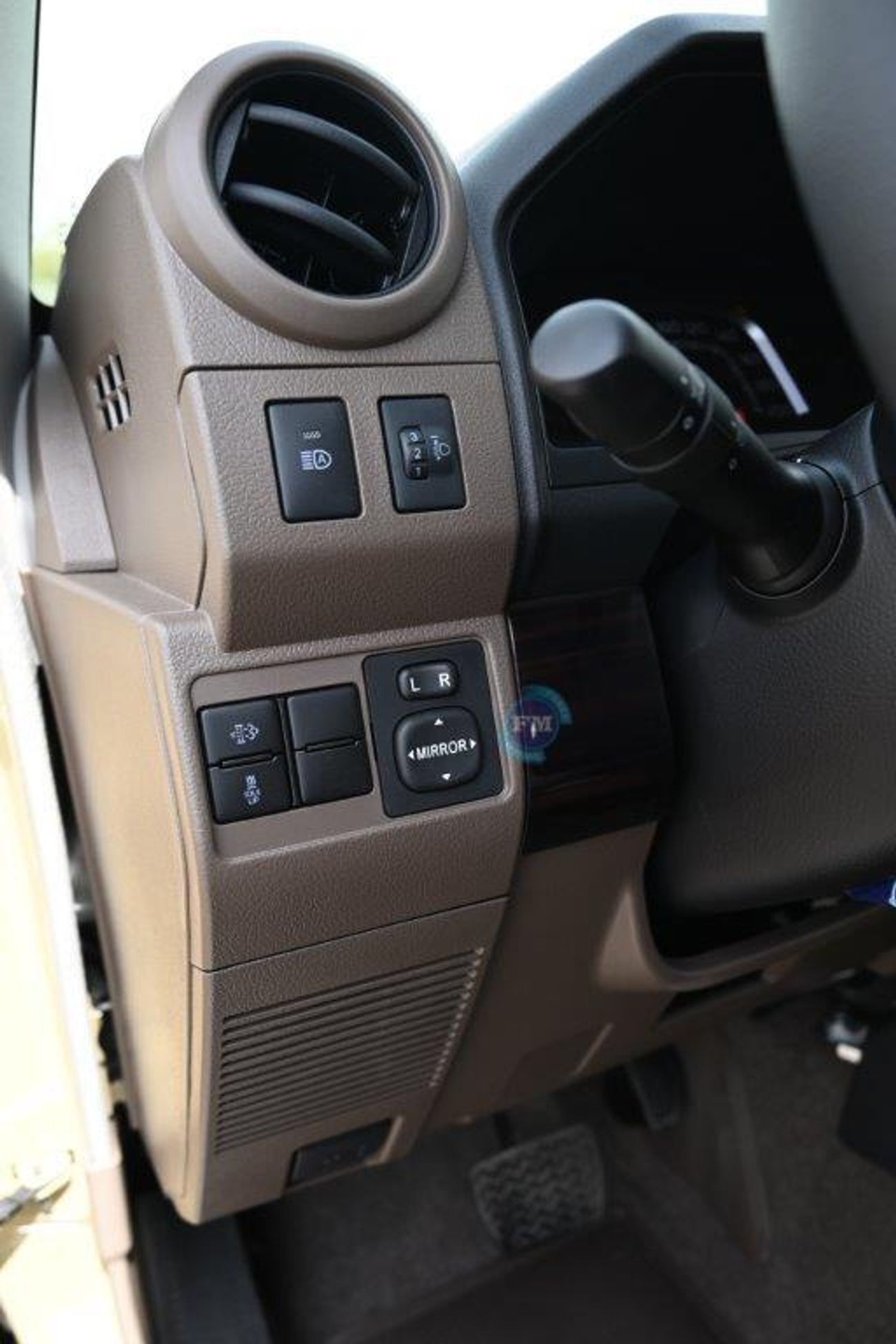 Toyota Land Cruiser 70 71 Short Wheel Base SDLX 2.8L Diesel 4WD Automatic