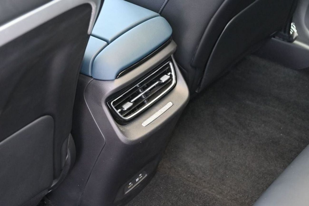 فويا فري VOYAH FREE 1.5L Turbo + PHEV Hybrid 4WD, Model 2022 Color Blue