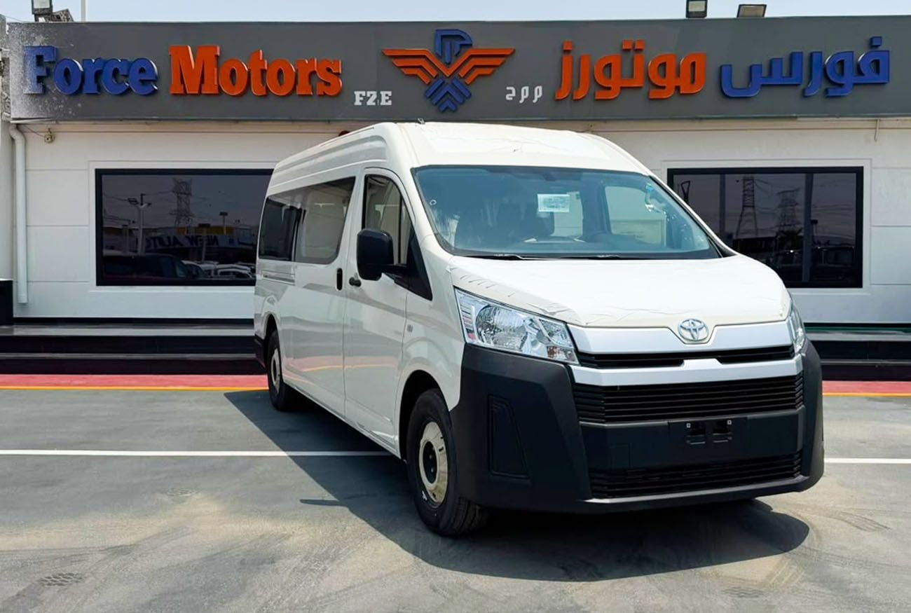 Toyota Hiace DX - Manual . Diesel . Bus . Rear Wheel Drive . 9+ Seats . 4 Doors