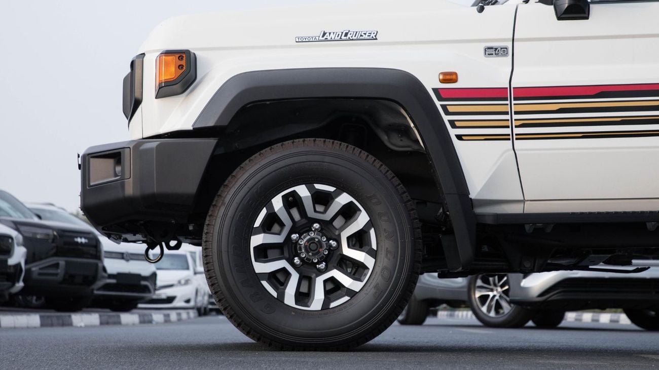 تويوتا لاند كروزر بيك آب LC79 PICKUP D/C 2.8L DIESEL A/T FULL OPTION Z1 , 2025 MODEL