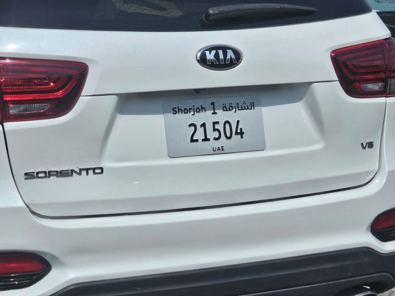 Kia Sorento Base 3.3L FWD