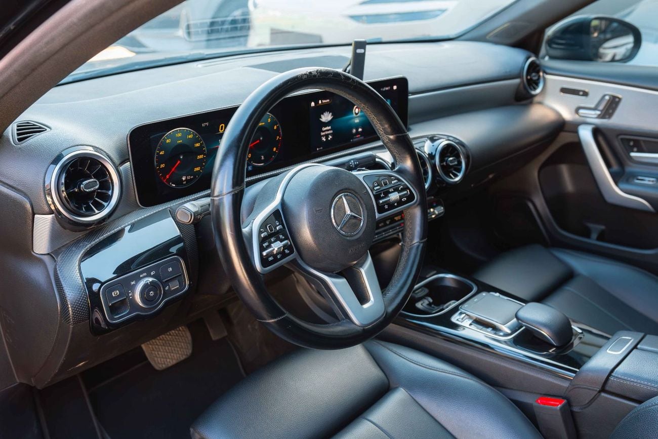 Mercedes Benz A220 STD (NON GCC) Mercedes A220 2019 (Black) 90,261 KM