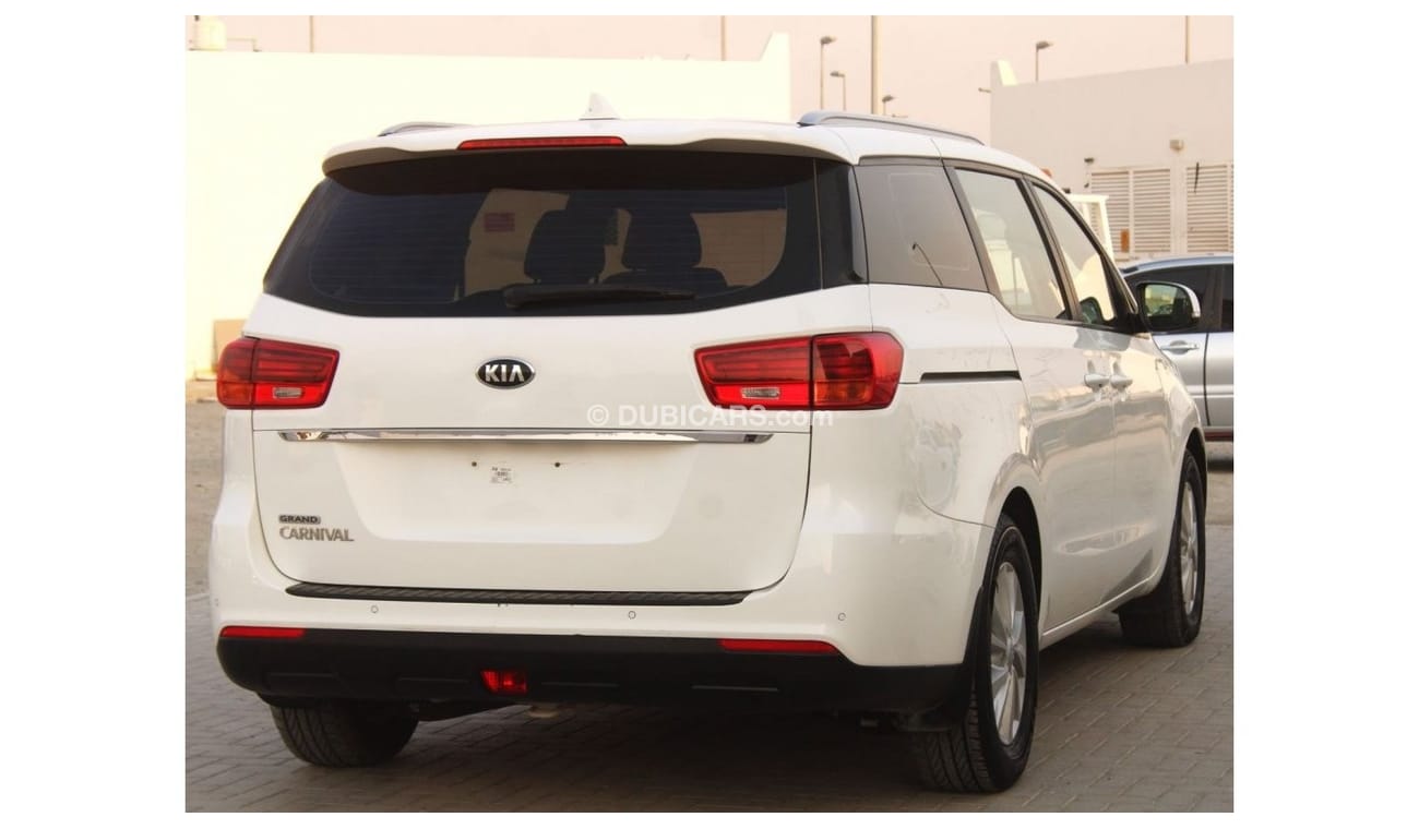 Kia Carnival Kia Grand Carnival 2020 GCC, in excellent condition