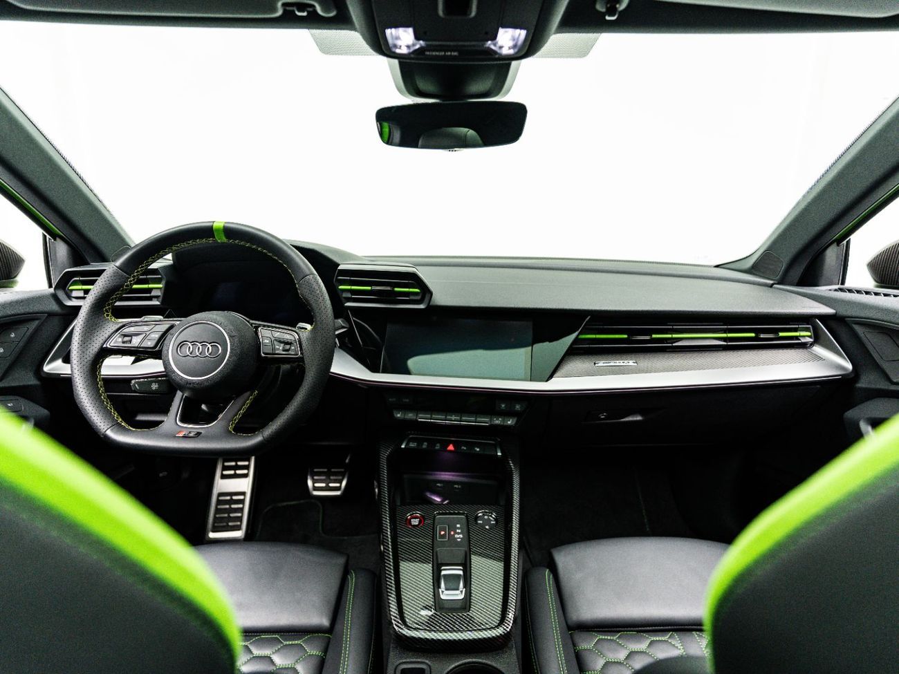 Audi RS3 TFSI quattro 2.5L Sedan 2022 Audi RS3, 2.5 TC I5, AWD, 400bhp, 7 Speed Automatic