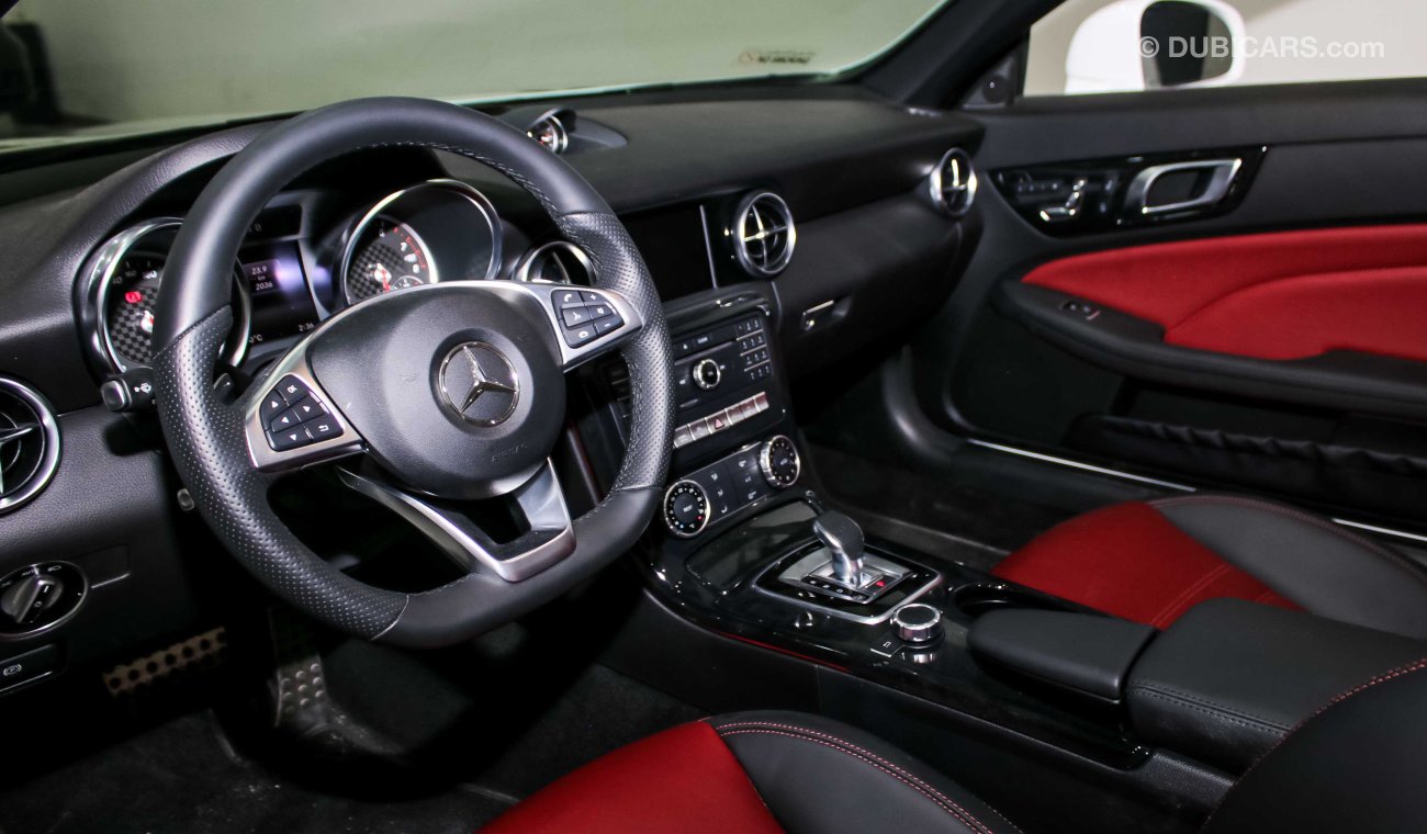 Mercedes-Benz SLC 200