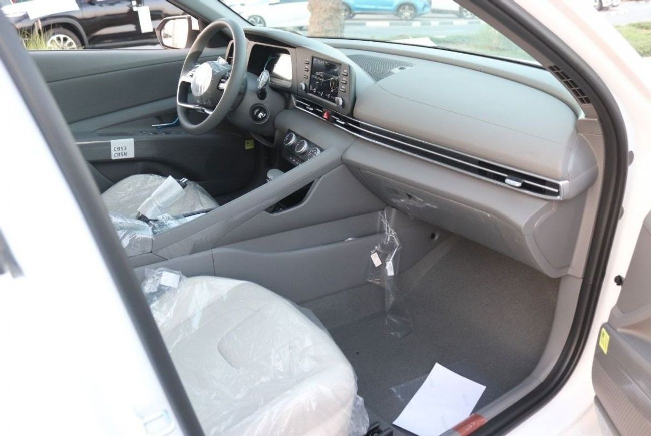 Hyundai Elantra 1.6L, FOG LIGHTS, PARKING SENSORS,MID OPTION, MODEL 2024 FOR EXPORT