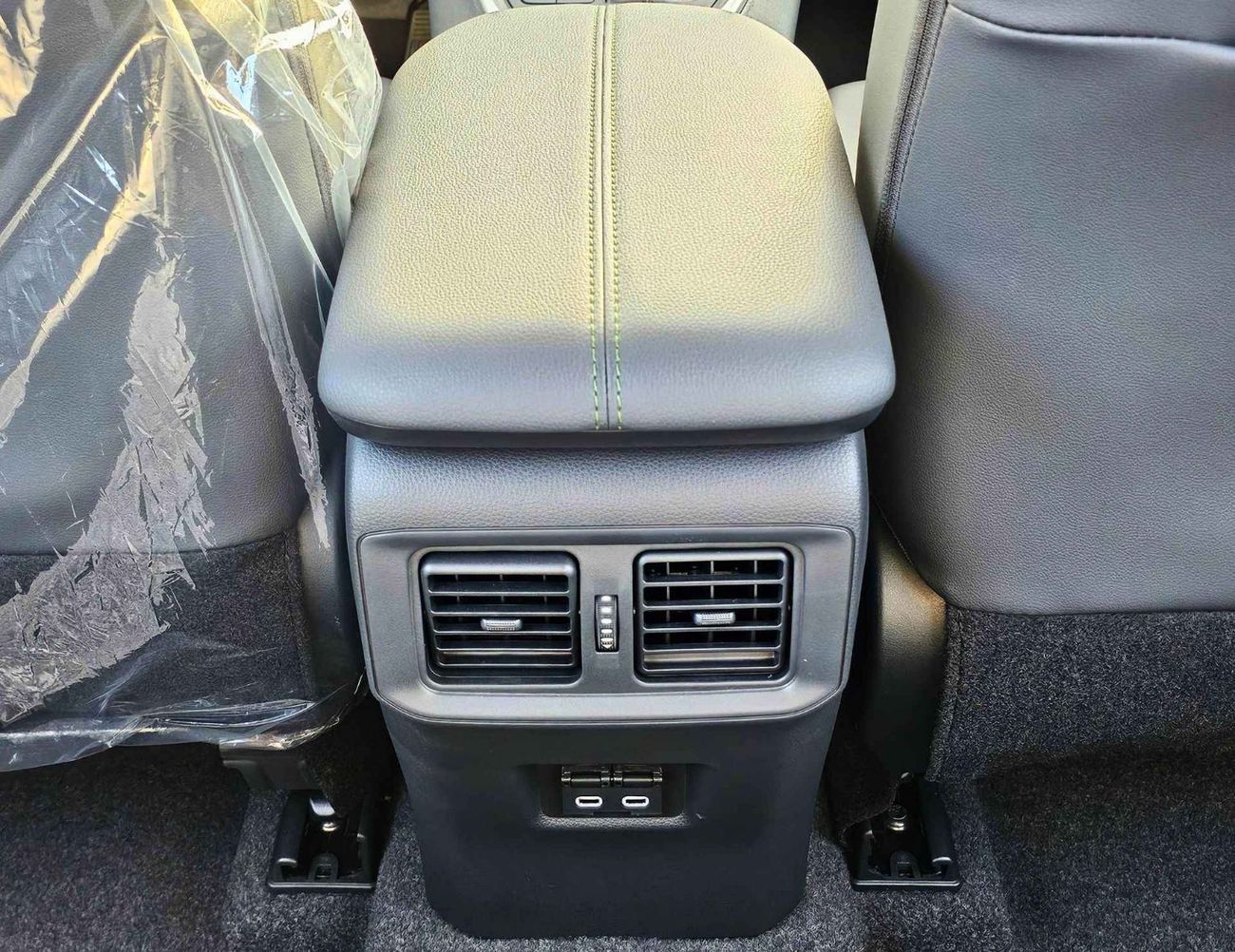 تويوتا راف ٤ ADVENTURE CVT FLAGHSIP / 2.0L PETROL AWD / RADAR, PANORAMIC ROOF, LEATHER WITH POWER SEAT (CODE # RA