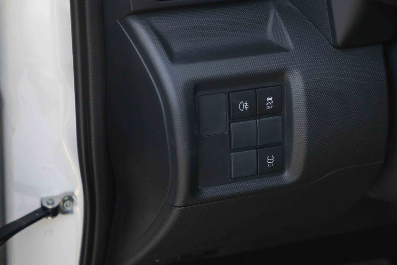 تويوتا ريز تويوتا رايز 2023 1.0 تيربو جي - ابيض من الداخل اسود | تصدير فقط