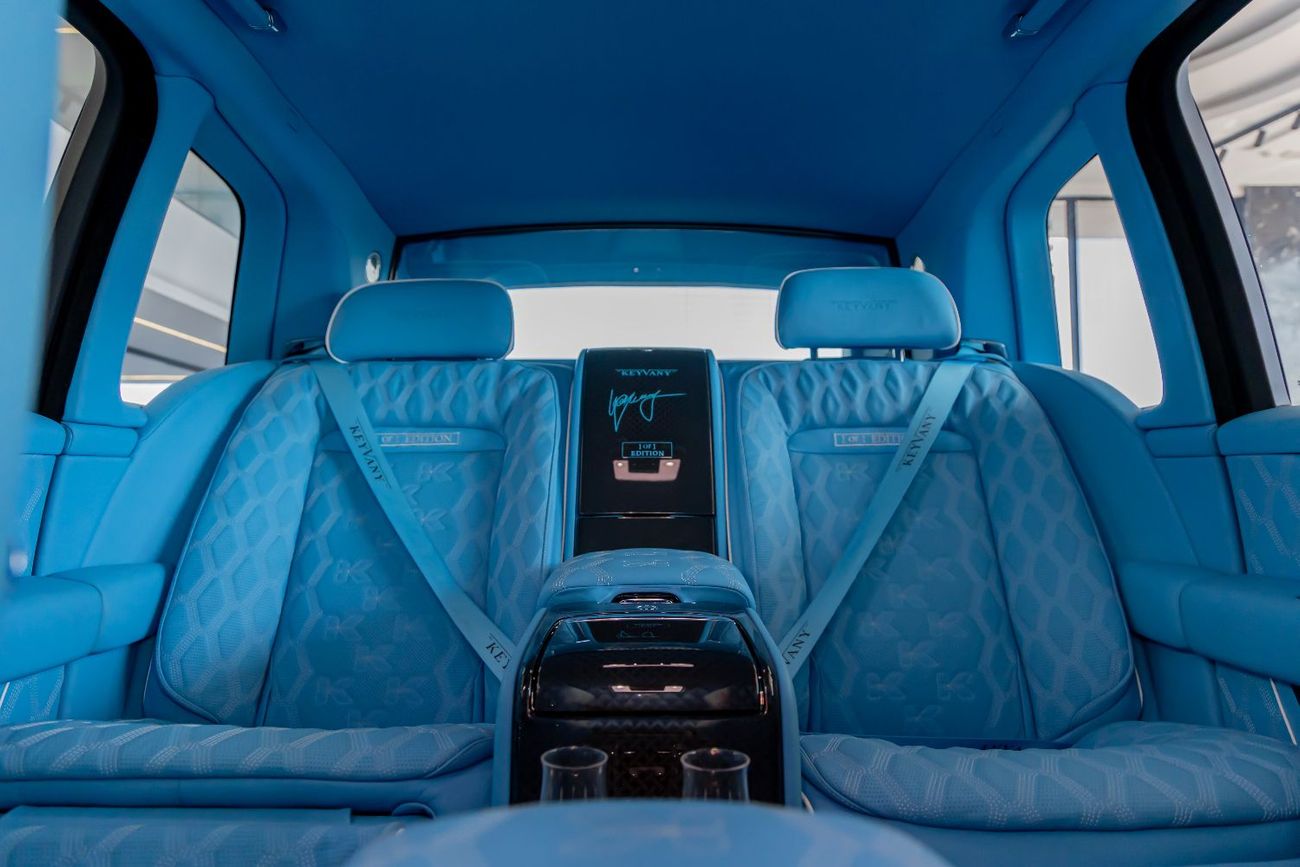 رولز رويس كولينان ROLLS ROYCE COLLINAN - 2025 - BY KEYVANY - 1 OF 1  PERFECT CONDITION - BLACK BADGE