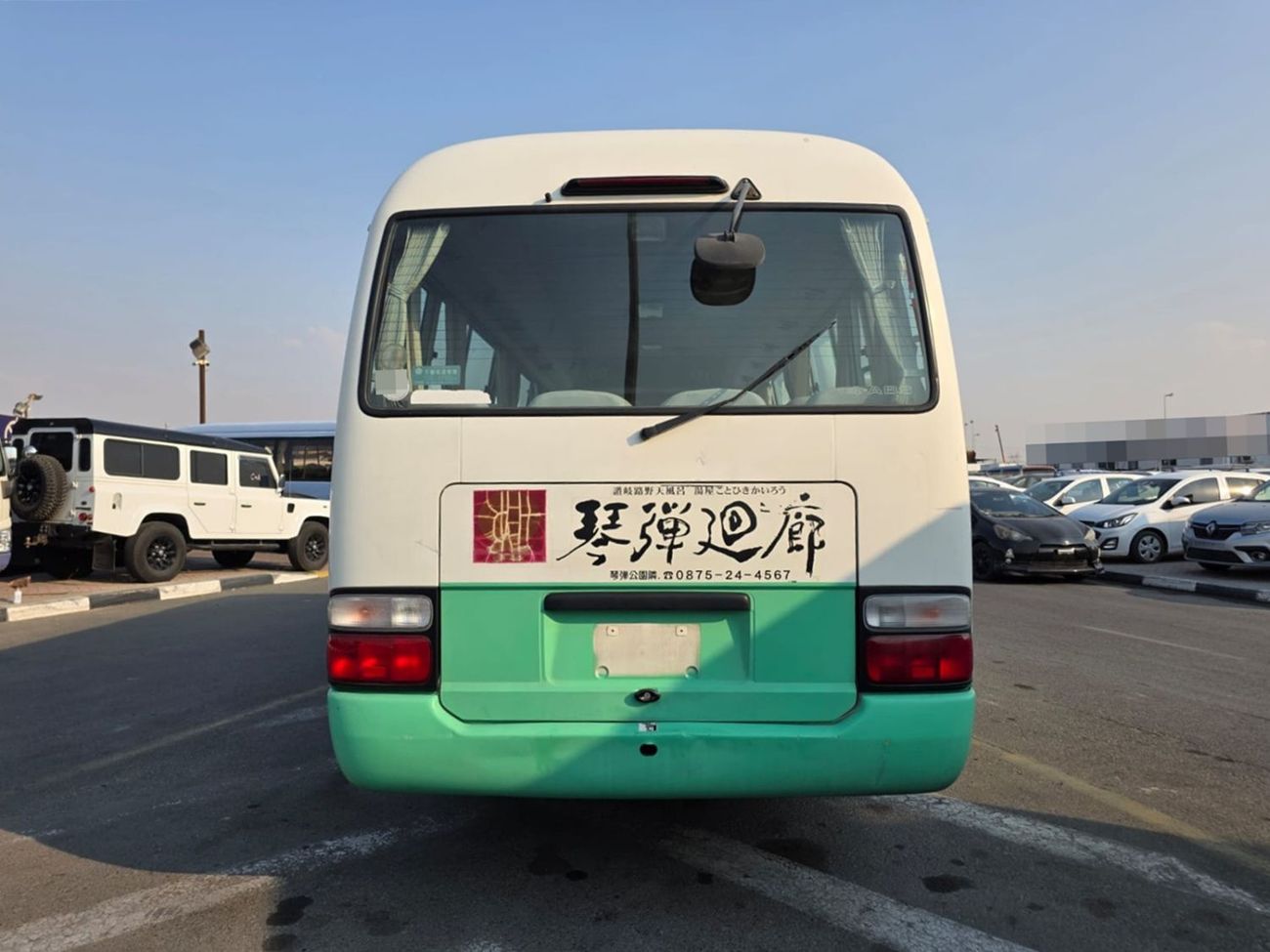 Toyota Coaster TOYOTA COASTER BUS RHD 2003 MODEL 4.2 L DIESEL AUTOMATIC(PM12173)